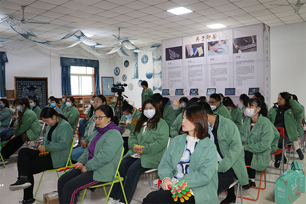 快樂(lè)會(huì)議